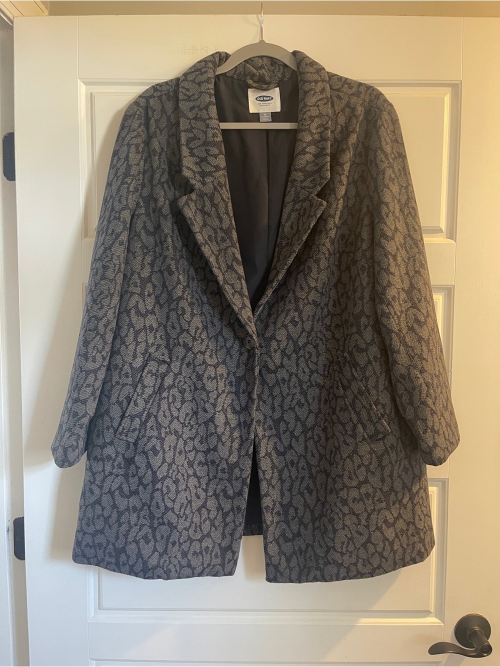 Old Navy Gray and Navy Leopard Peacoat